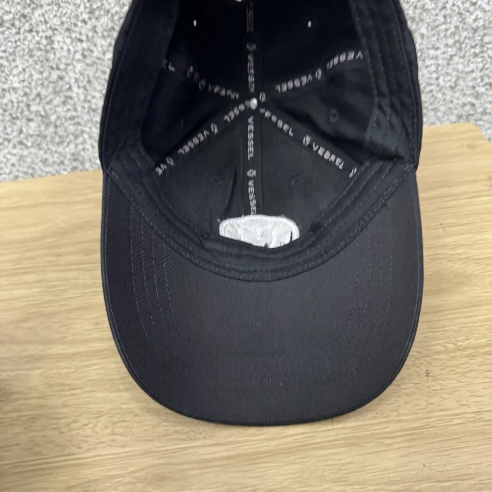Vessel Tour Performance Golf Hat OSFA Junior Golf Club Snap Back Black Youth Boy